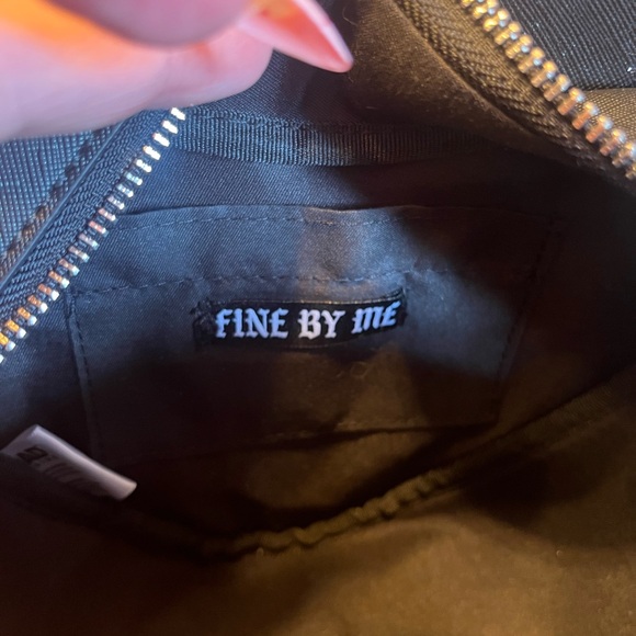 Heart Spiderweb Mini Backpack - Picture 4 of 5